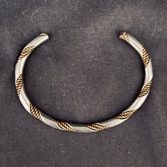 Sterling Silver Navajo Made Twisted Cuff Bracelet - Unisex - Picture 4 of 8